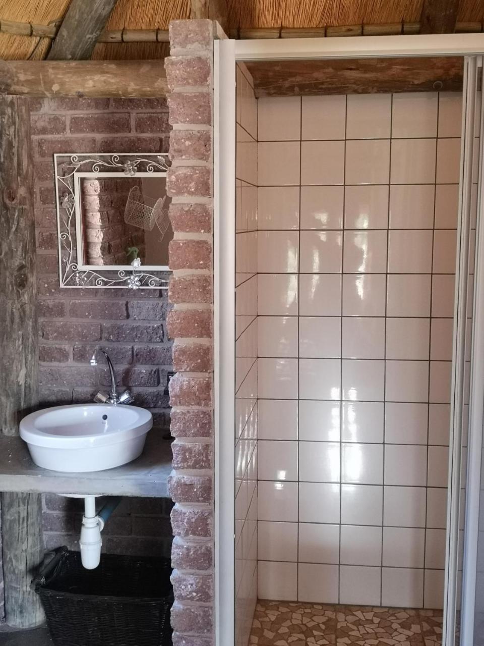 Terra Rouge Guestfarm & Sonstraal Farmhouse Koës Buitenkant foto